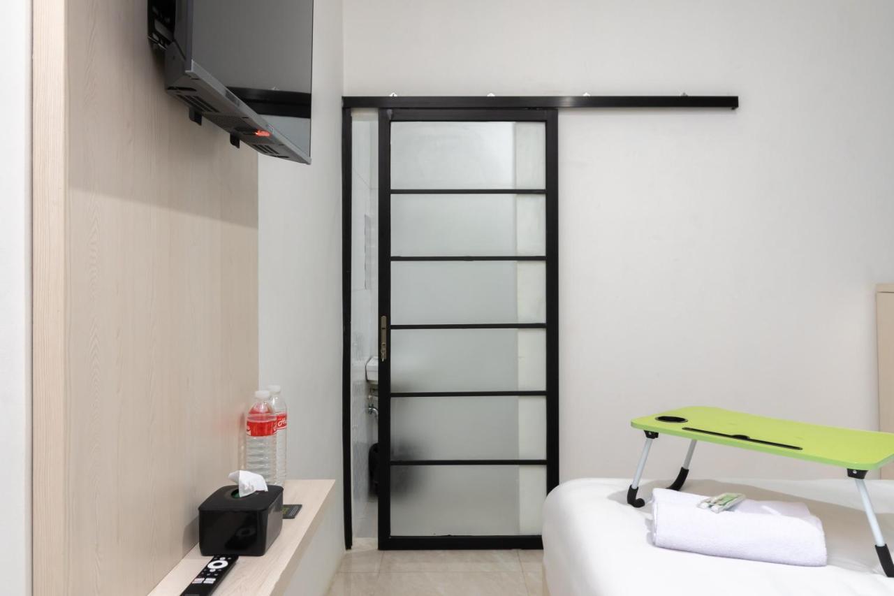 Urbanview Bizhome Artha Gading Boulevard By Reddoorz Hotel Jakarta